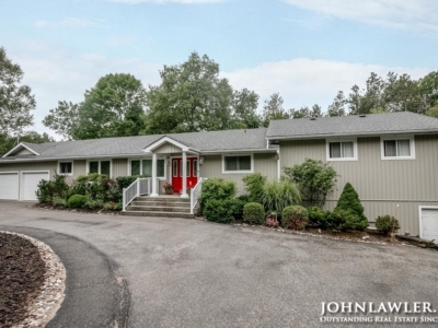 EXTRAORDINARY LARGE BUNGALOW EXTRAORDINARY LARGE BUNGALOW